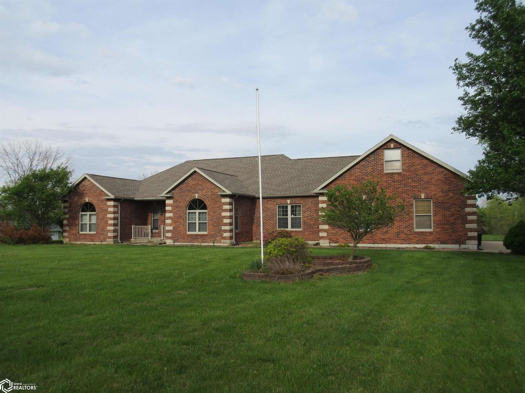 2.17 Acres of Land with Home for Sale in Keokuk, Iowa