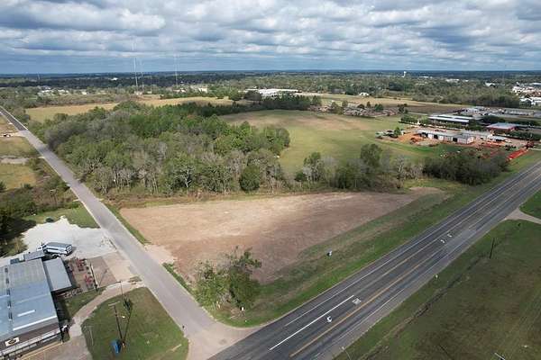 17.8 Acres of Commercial Land for Sale in Crockett, Texas