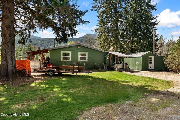 7 Acres of Land with Home for Sale in Sandpoint, Idaho