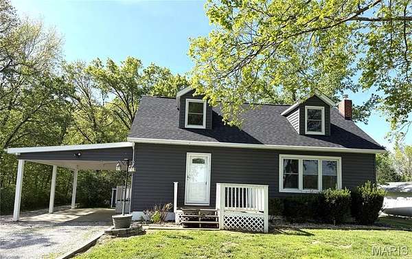 1.6 Acres of Land with Home for Sale in Waterloo, Illinois