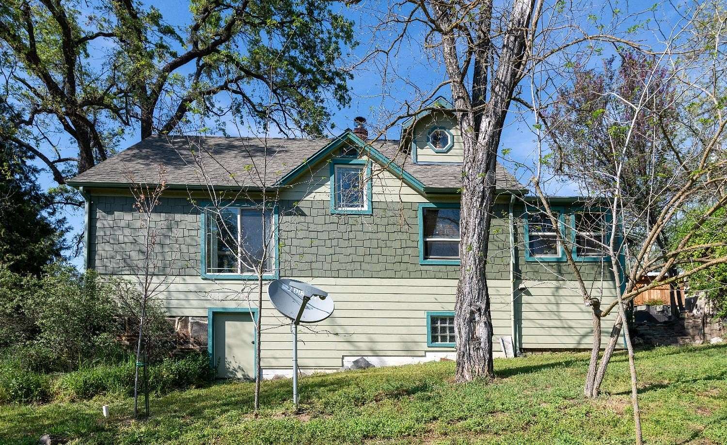 1.56 Acres of Land with Home for Sale in Ahwahnee, California