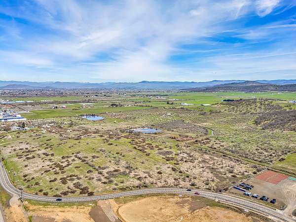12.7 Acres of Commercial Land for Sale in Medford, Oregon
