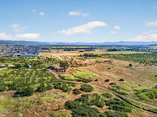 17.4 Acres of Mixed-Use Land for Sale in Medford, Oregon