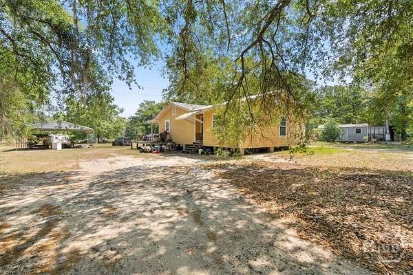 15.4 Acres of Land with Home for Sale in Pembroke, Georgia