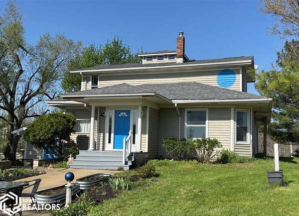 4.27 Acres of Land with Home for Sale in Fairfield, Iowa