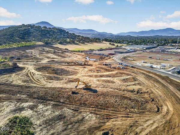11.2 Acres of Mixed-Use Land for Sale in Medford, Oregon