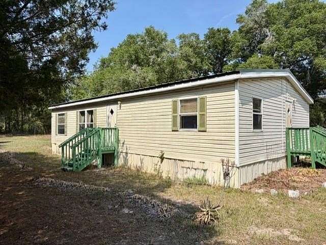 19.5 Acres of Land with Home for Sale in Bell, Florida