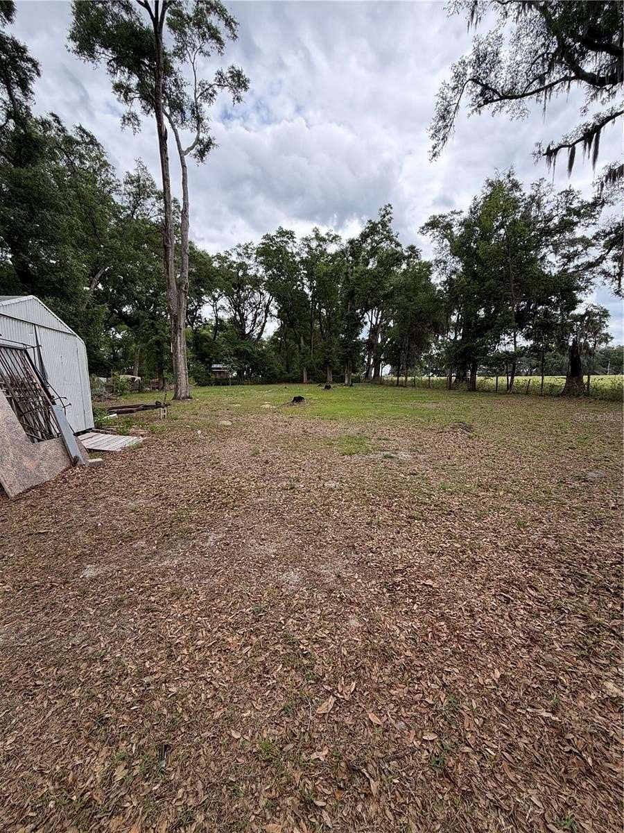 0.7 Acres of Residential Land for Sale in Oxford, Florida