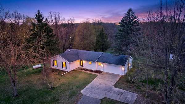 20 Acres of Recreational Land with Home for Sale in Jackson, Michigan