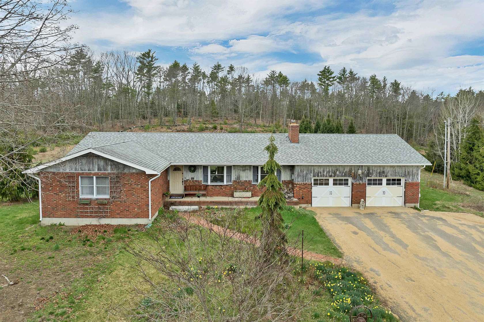 15.3 Acres of Land with Home for Sale in Barnstead, New Hampshire
