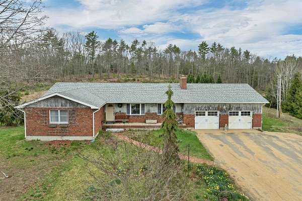 15.3 Acres of Land with Home for Sale in Barnstead, New Hampshire