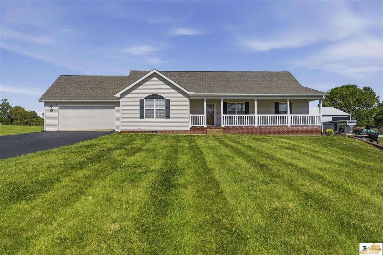 3 Acres of Land with Home for Sale in Etoile, Kentucky