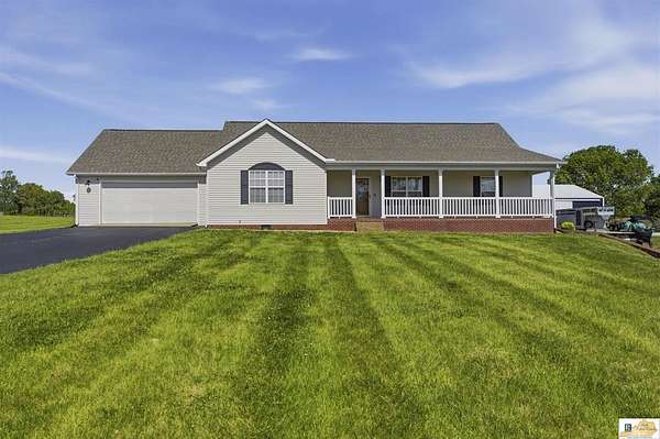 3 Acres of Land with Home for Sale in Etoile, Kentucky