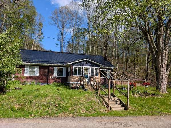 21.5 Acres of Land with Home for Sale in Parker, Pennsylvania
