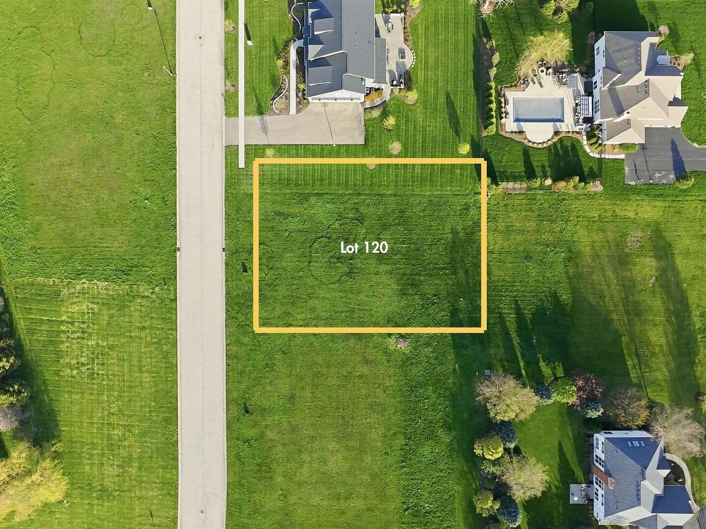 0.46 Acres of Residential Land for Sale in Sycamore, Illinois