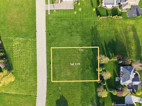 0.46 Acres of Residential Land for Sale in Sycamore, Illinois
