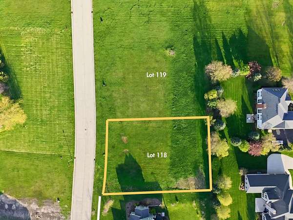 0.47 Acres of Residential Land for Sale in Sycamore, Illinois