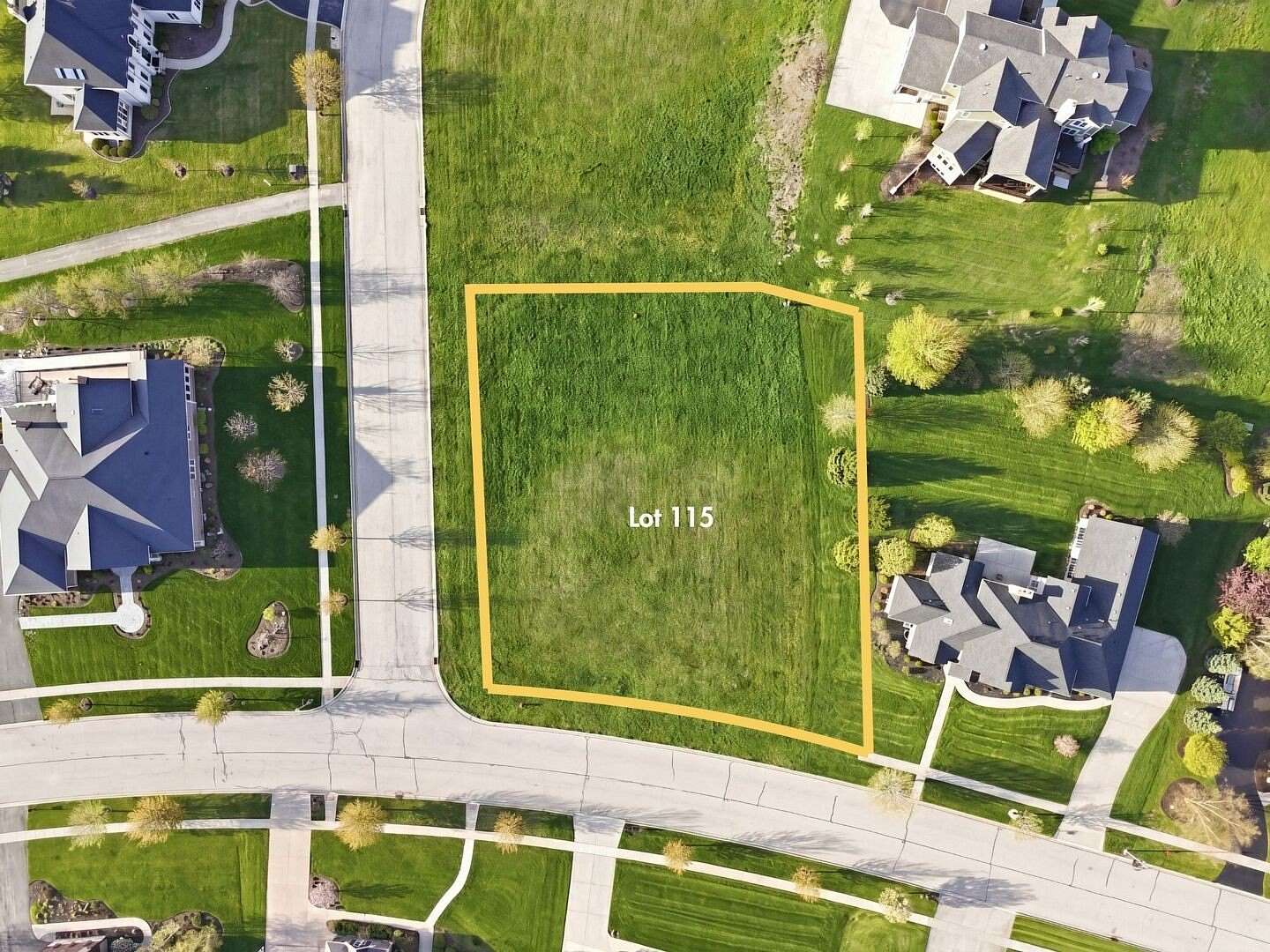 0.65 Acres of Residential Land for Sale in Sycamore, Illinois