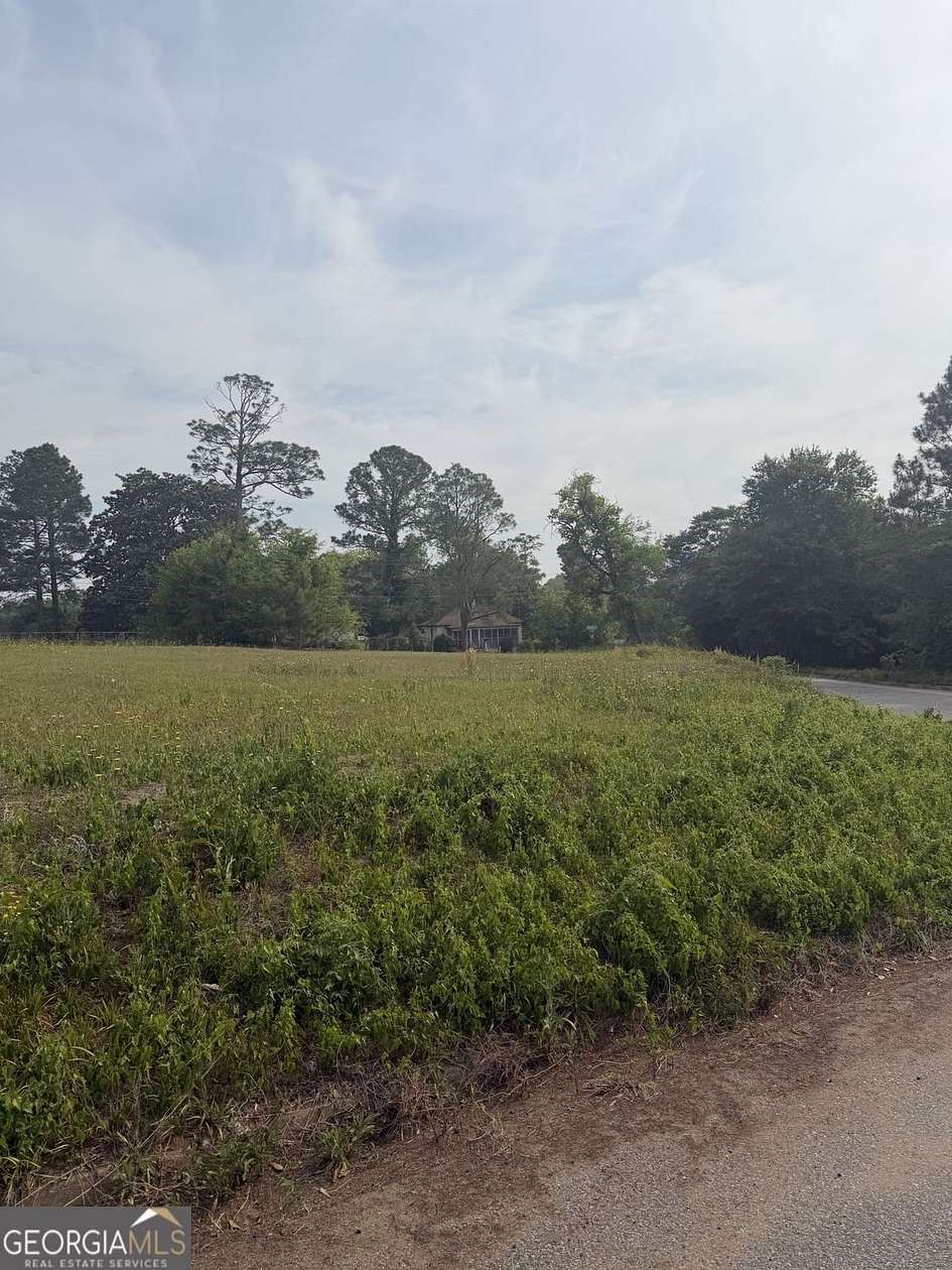 0.91 Acres of Land for Sale in Macon, Georgia