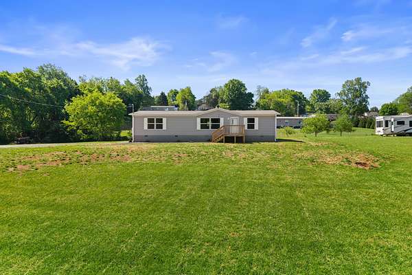 3.1 Acres of Land with Home for Sale in Sweetwater, Tennessee