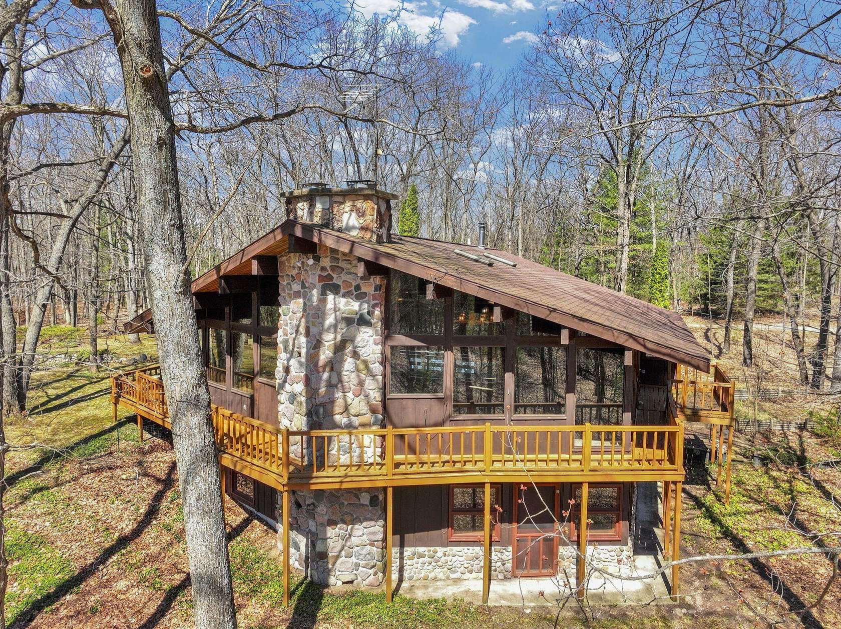 13.2 Acres of Land with Home for Sale in Prudenville, Michigan