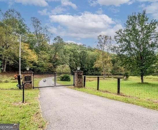 5 Acres of Land for Sale in Hiawassee, Georgia