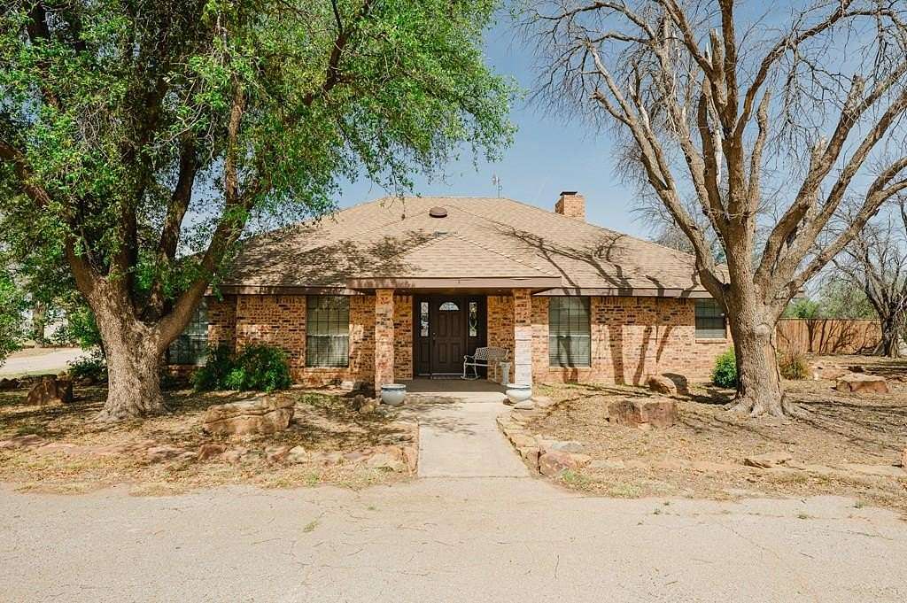 2.5 Acres of Land with Home for Sale in Midland, Texas