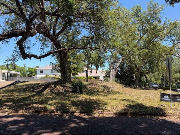 0.22 Acres of Residential Land for Sale in St. Petersburg, Florida