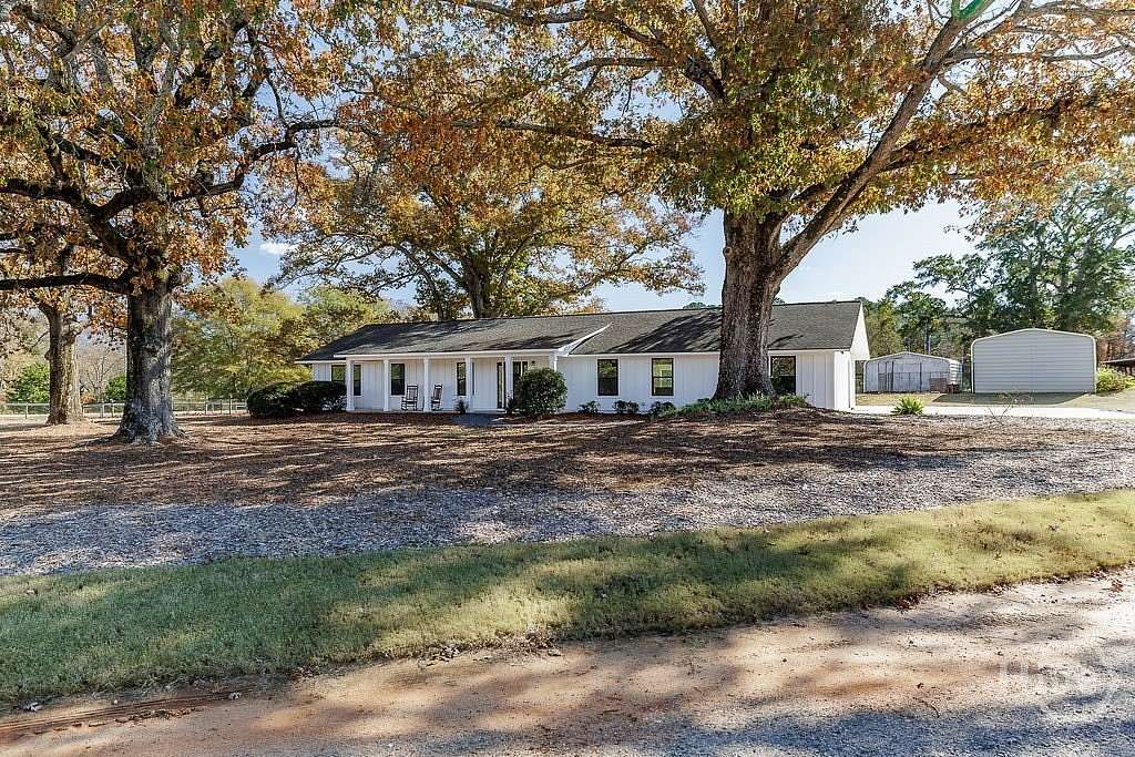 12.8 Acres of Land with Home for Sale in Bishop, Georgia