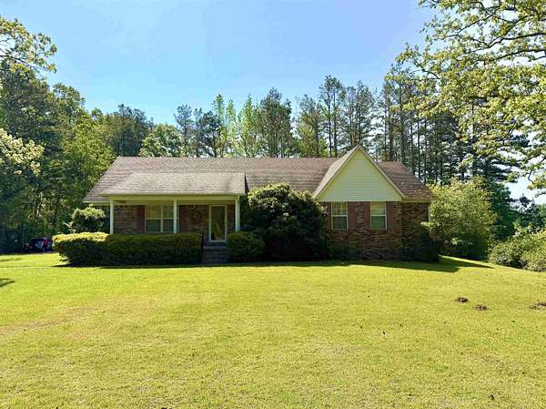 20 Acres of Land with Home for Sale in Middleton, Tennessee