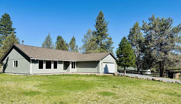 2.55 Acres of Land with Home for Sale in Klamath Falls, Oregon