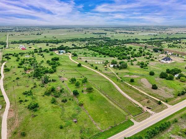 5.14 Acres of Land with Home for Sale in Moody, Texas