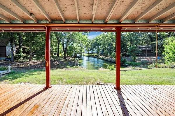 1.5 Acres of Land with Home for Lease in Mabank, Texas