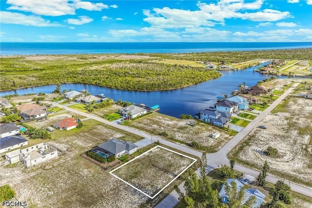 0.28 Acres of Residential Land for Sale in Cape Coral, Florida