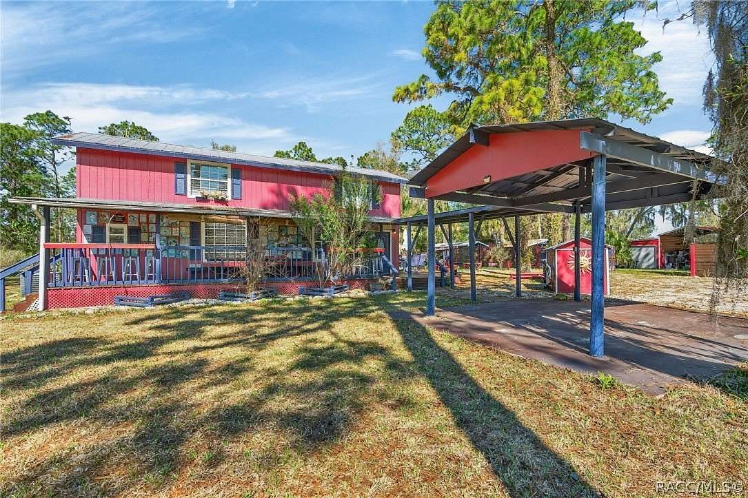 1.63 Acres of Improved Mixed-Use Land for Sale in Crystal River, Florida