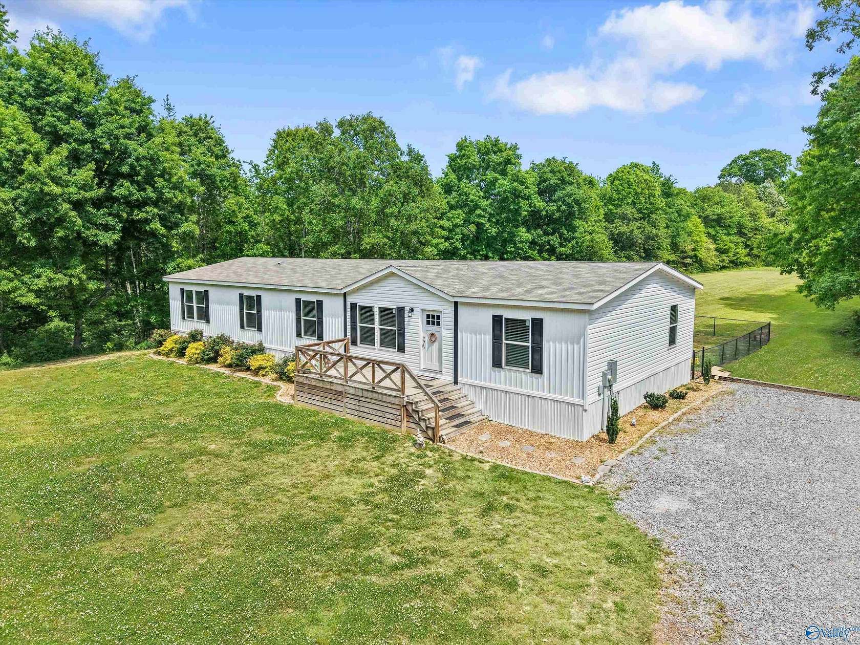 13.5 Acres of Land with Home for Sale in Altoona, Alabama