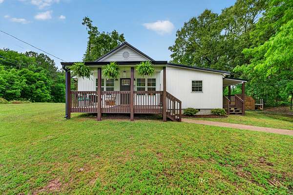 2.5 Acres of Land with Home for Sale in Waverly, Tennessee