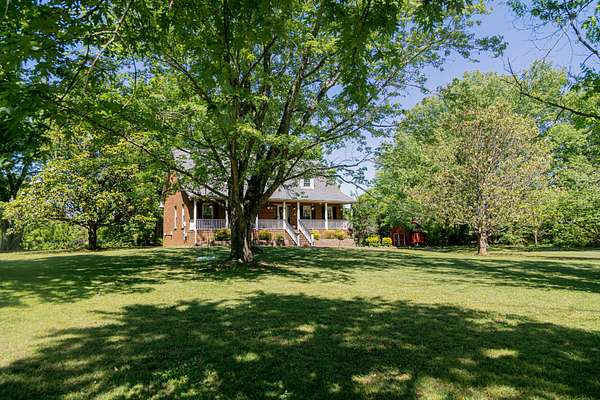 2 Acres of Land with Home for Sale in Murfreesboro, Tennessee