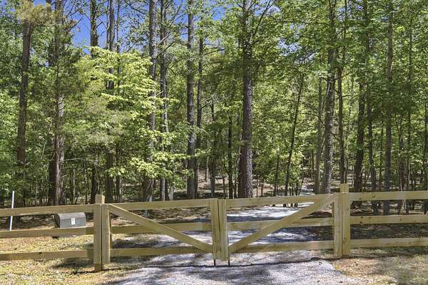 5.73 Acres of Residential Land for Sale in Bon Aqua, Tennessee