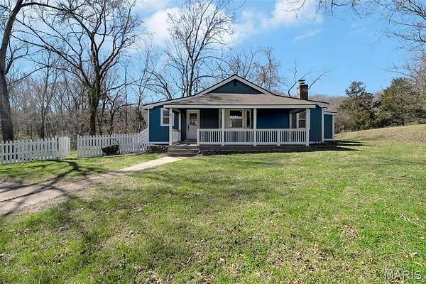 1.5 Acres of Land with Home for Sale in Eureka, Missouri