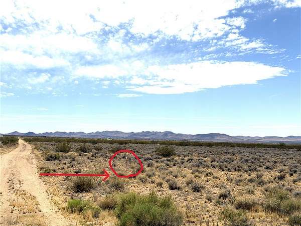 2.5 Acres of Residential Land for Sale in Dolan Springs, Arizona