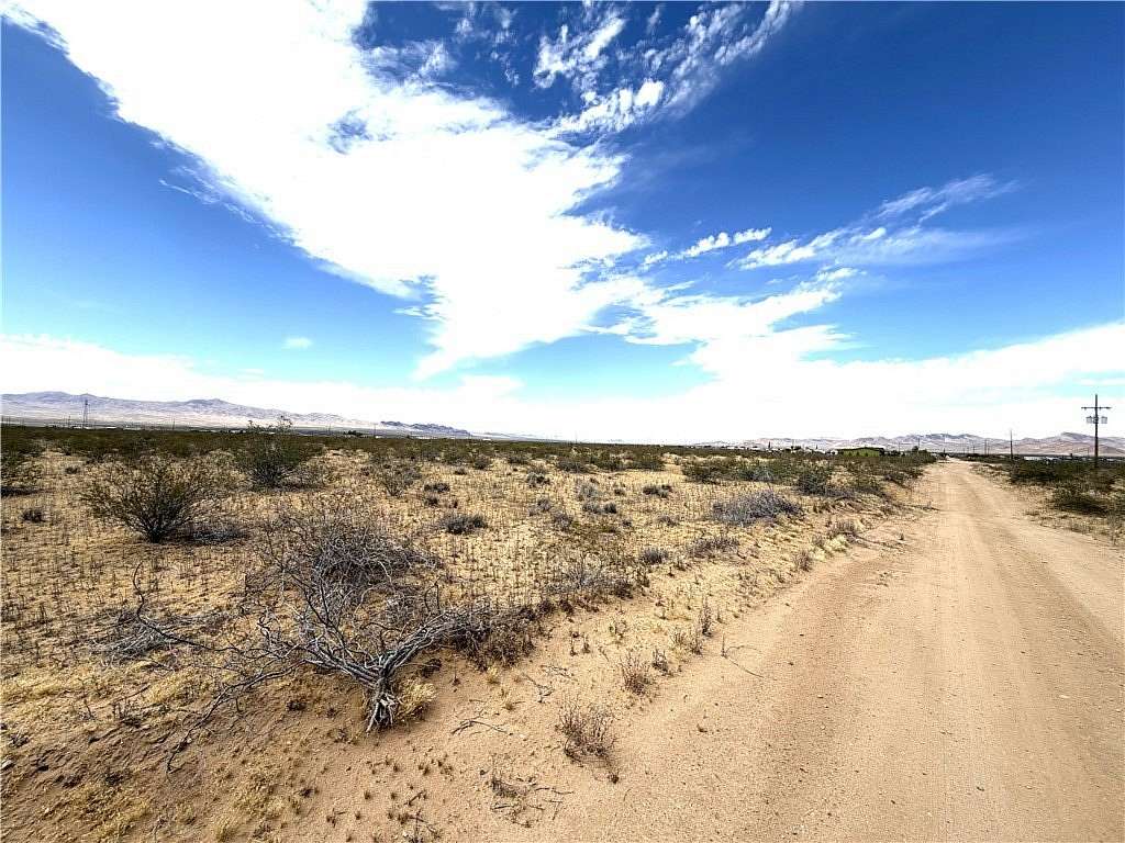 2.14 Acres of Land for Sale in Dolan Springs, Arizona
