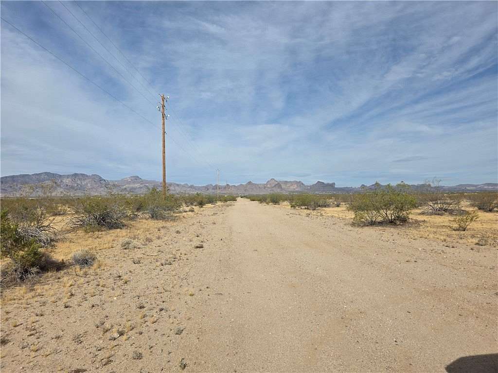 71.3 Acres of Agricultural & Residential Land for Sale in Golden Valley, Arizona