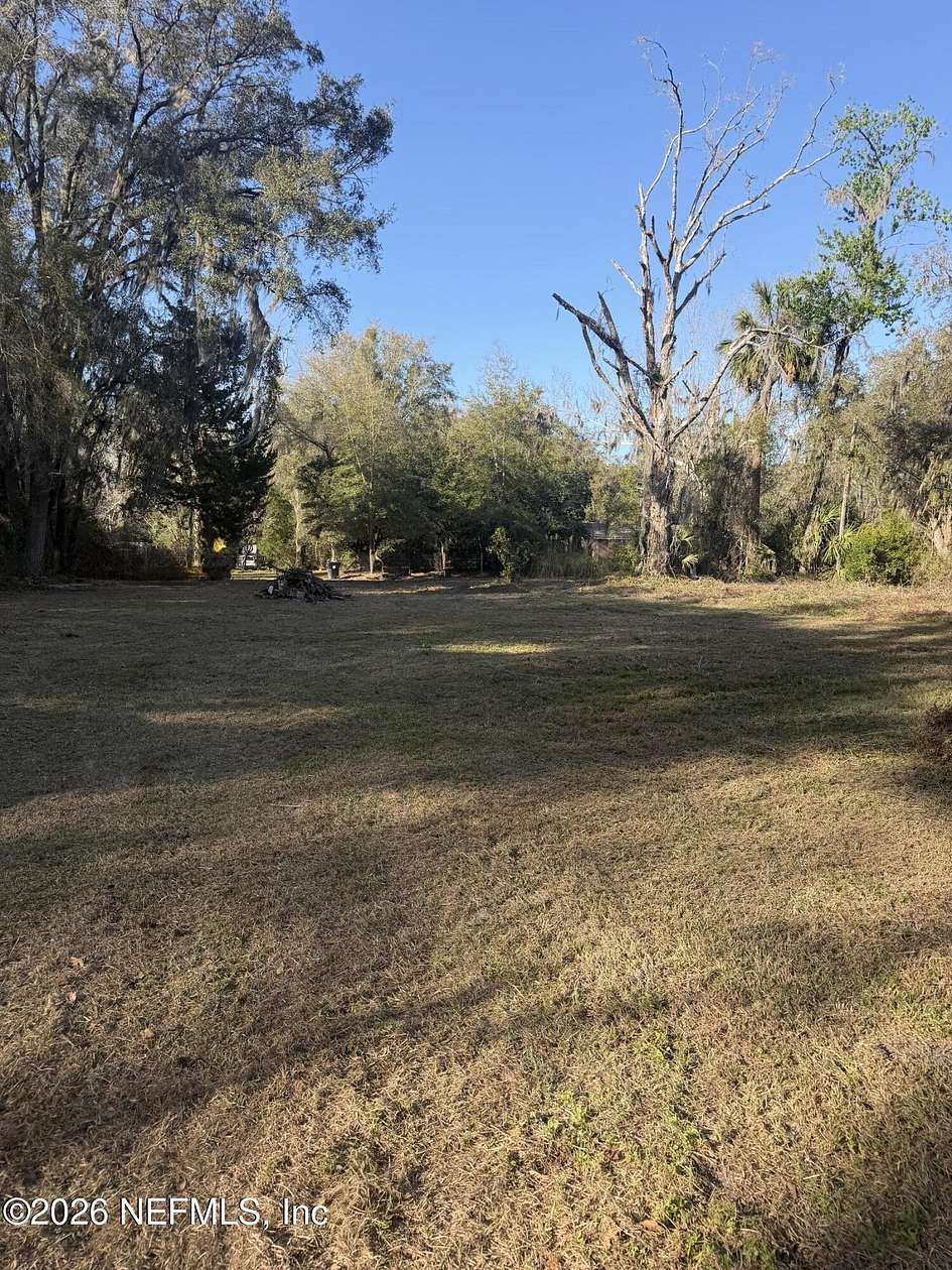 1.3 Acres of Residential Land for Sale in Middleburg, Florida