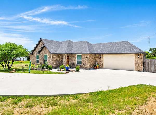 3.87 Acres of Land with Home for Sale in Buchanan Dam, Texas