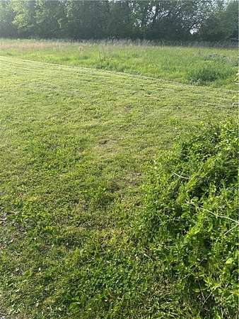 10 Acres of Land for Sale in Pomona, Kansas