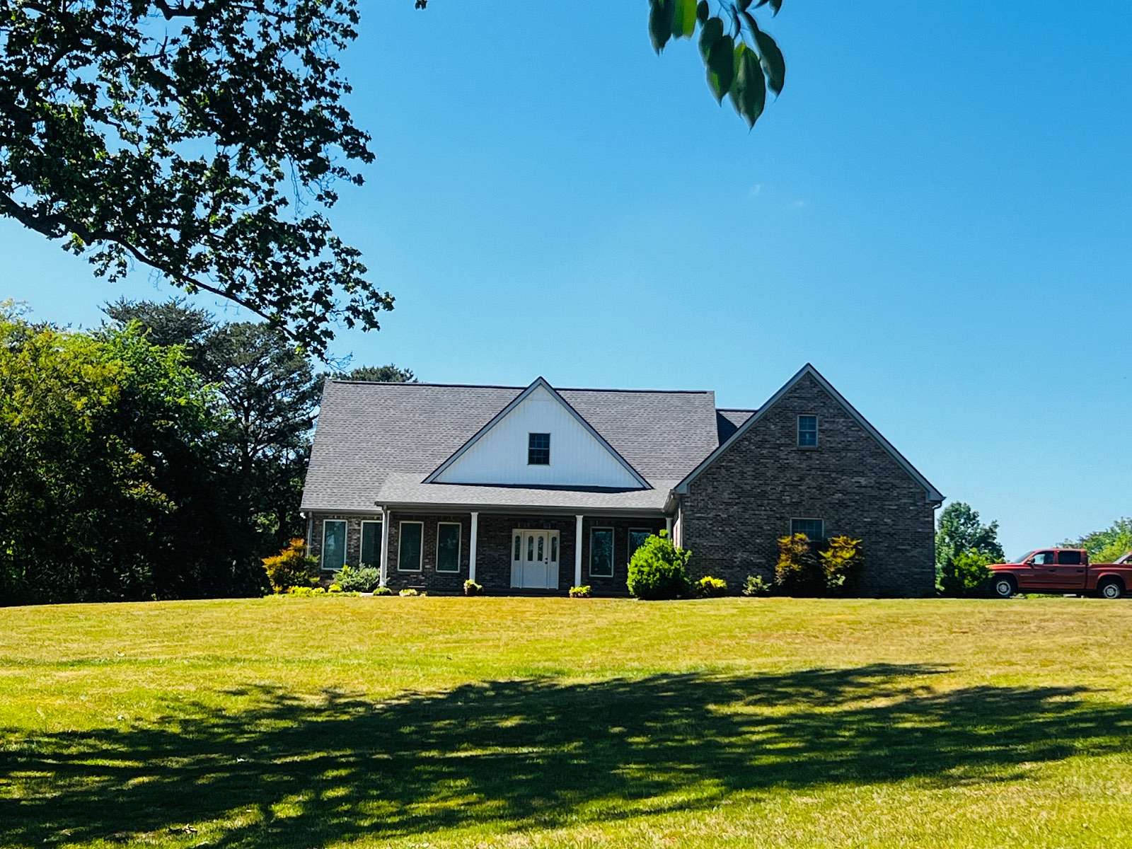 18 Acres of Land with Home for Sale in Albany, Kentucky