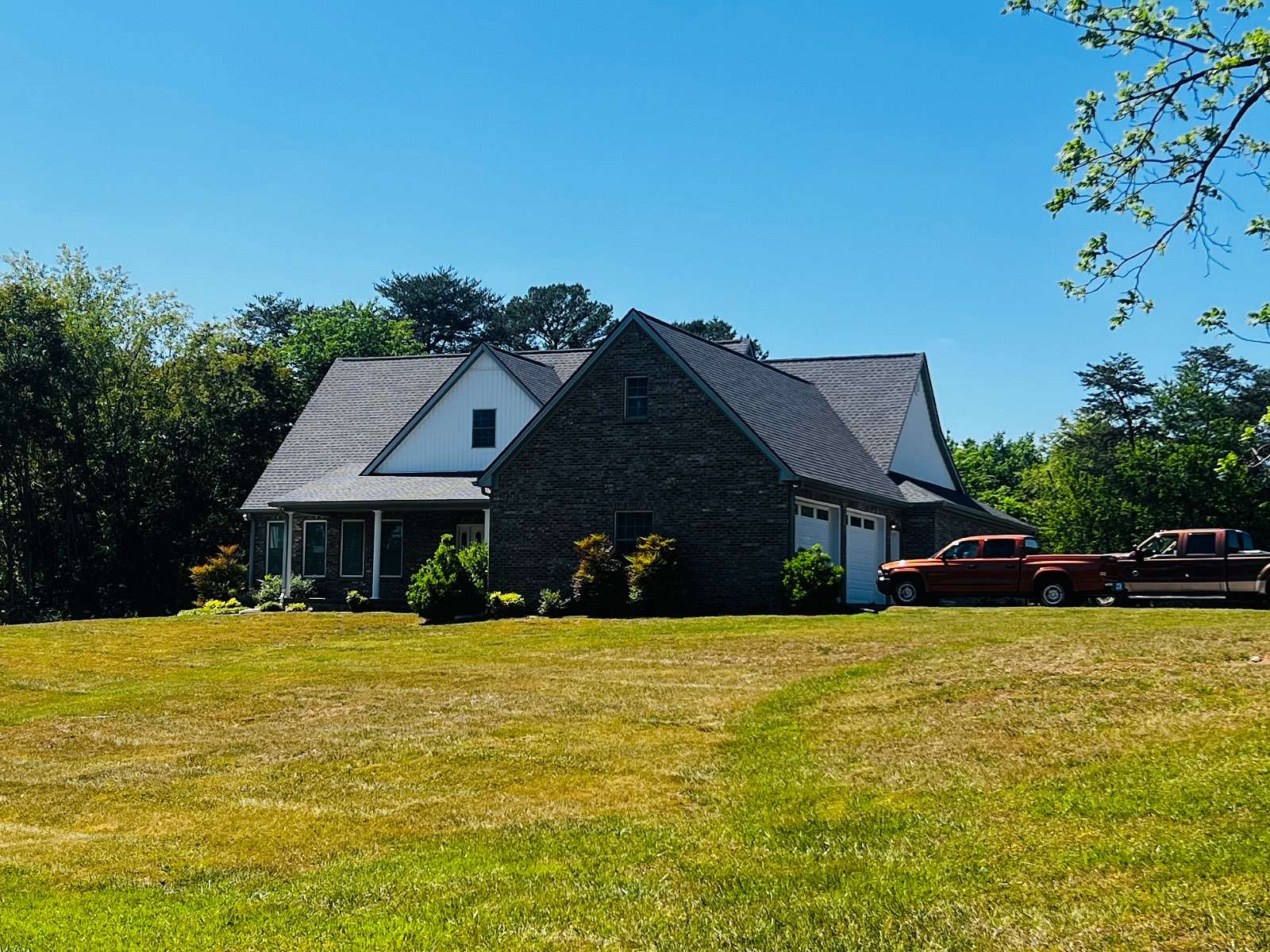 18 Acres of Land with Home for Sale in Albany, Kentucky