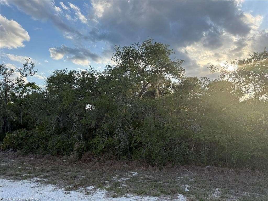 1.14 Acres of Residential Land for Sale in Avon Park, Florida