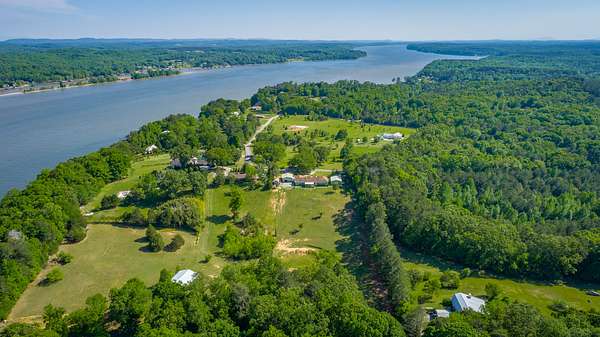 3.24 Acres of Residential Land for Sale in Bakewell, Tennessee
